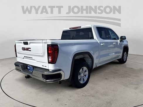 Used 2024 GMC Sierra 1500 SLE image 5