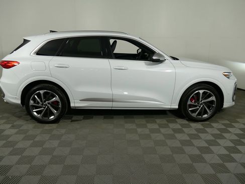Used 2025 Audi SQ5 Premium Plus w/ Premium Plus Package AWD/4WD image 2