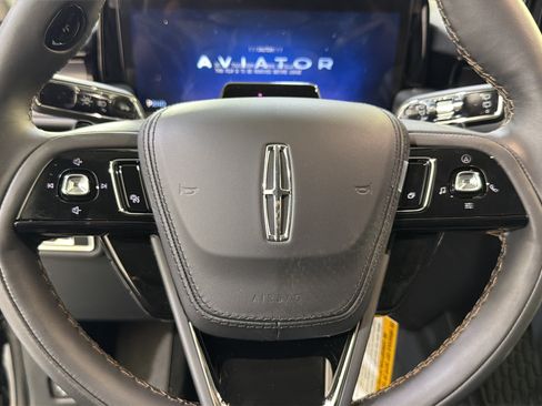 New 2026 Lincoln Aviator 2WD image 12