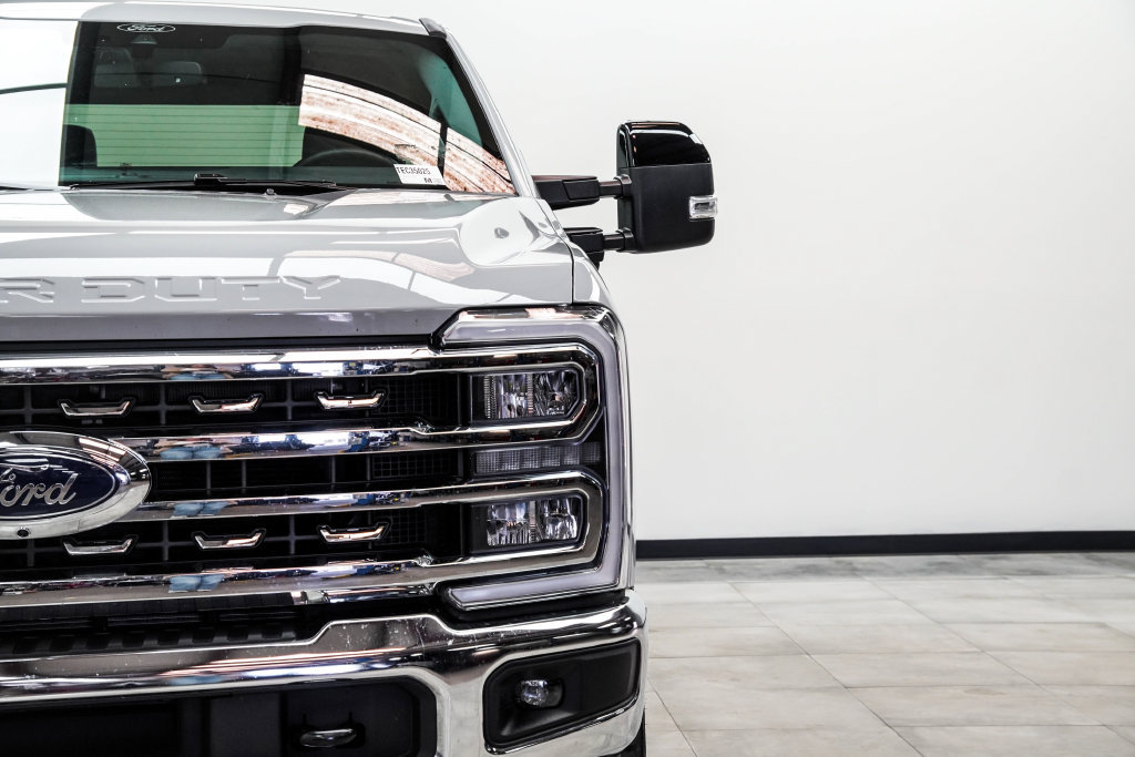 Used 2026 Ford F250 Lariat AWD/4WD image 8