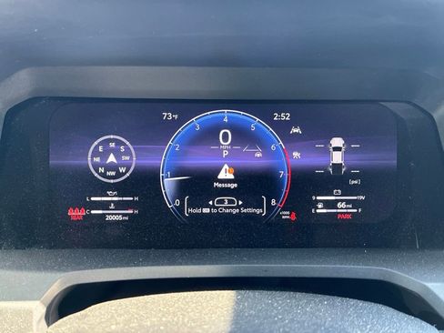 Used 2025 Toyota Tacoma TRD Sport AWD/4WD image 21