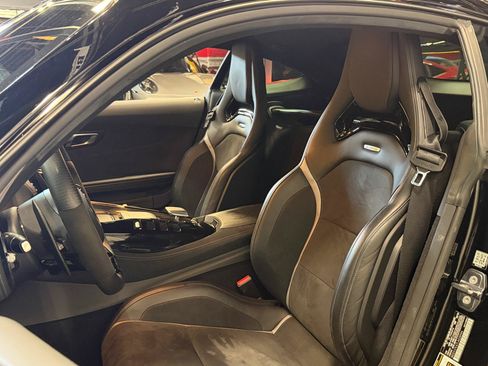 Used 2020 Mercedes-Benz AMG GT R image 28