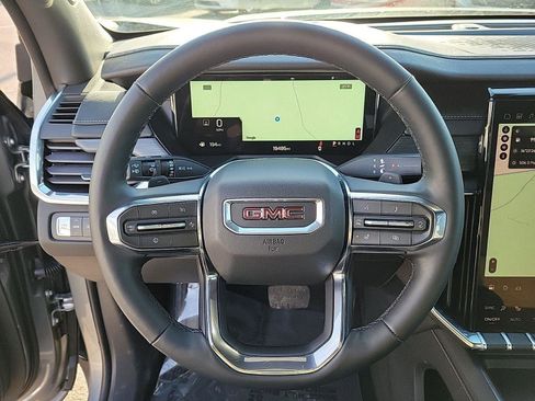 Used 2025 GMC Acadia Elevation image 21