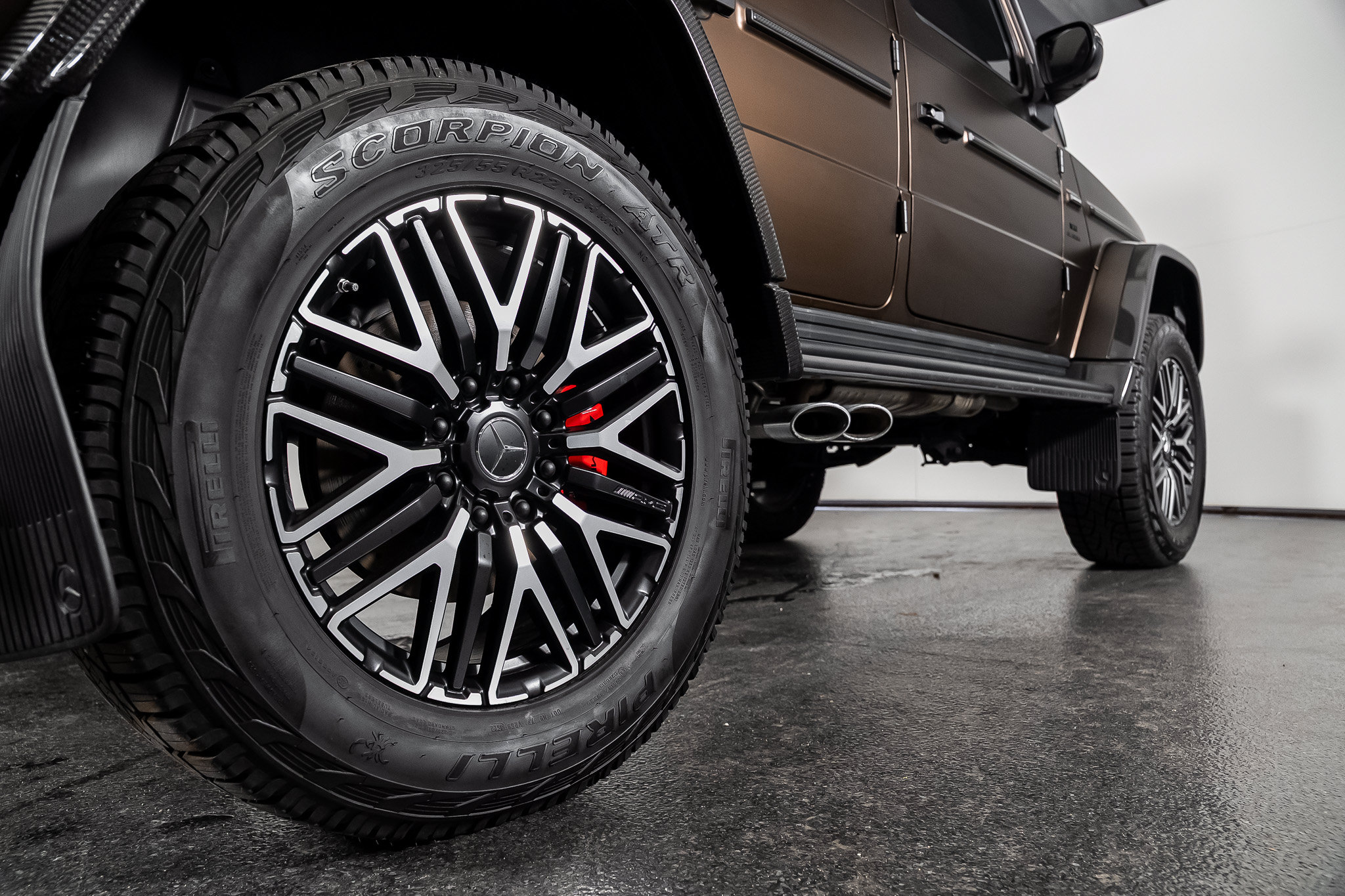Used 2024 Mercedes-Benz G 63 AMG Squared image 32