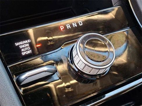 Certified 2023 Jeep Grand Cherokee Limited w/ Trailer Tow Prep Group (B) image 15