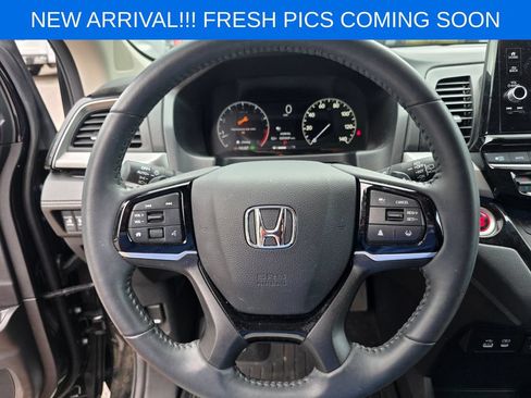 Used 2026 Honda Odyssey Touring image 11