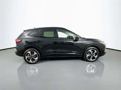 Used 2023 Ford Escape ST-Line Elite w/ Premium Technology Package AWD/4WD image 17