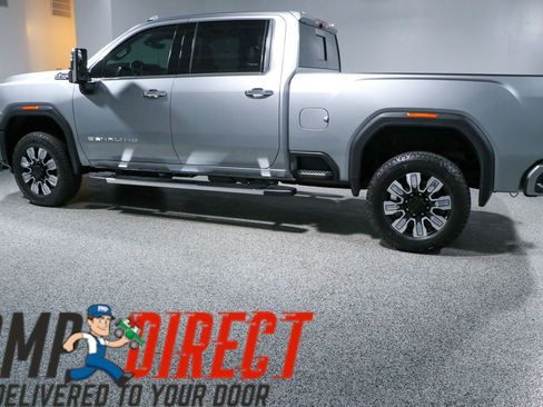 Used 2024 GMC Sierra 2500 Denali w/ Denali Reserve Package AWD/4WD image 10