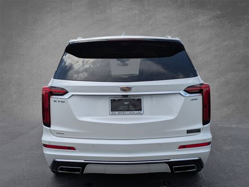 Used 2022 Cadillac XT6 Premium Luxury w/ Platinum Package AWD/4WD image 5