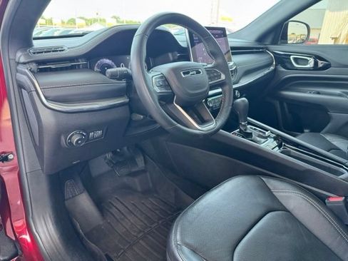 Used 2022 Jeep Compass High Altitude AWD/4WD image 19