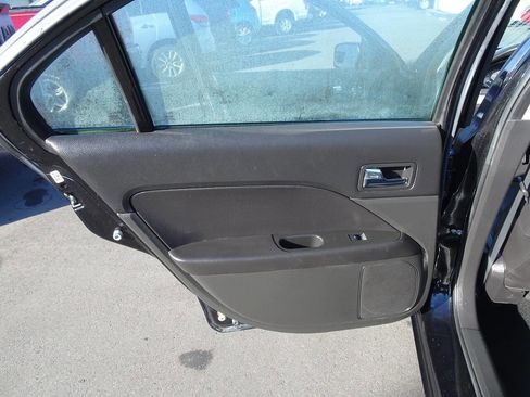 Used 2009 Mercury Milan Premier image 16