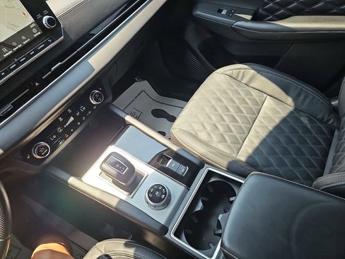 Used 2022 Mitsubishi Outlander SEL AWD/4WD image 27