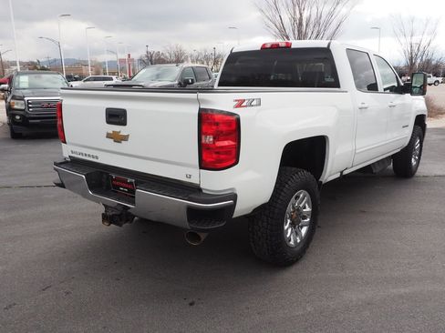 Used 2019 Chevrolet Silverado 2500 LT AWD/4WD image 5
