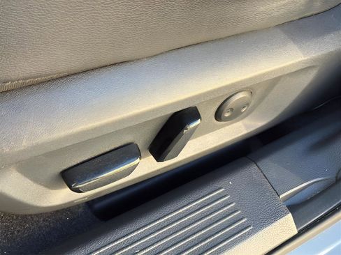 Used 2022 Nissan Rogue SL w/ SL Premium Package image 46