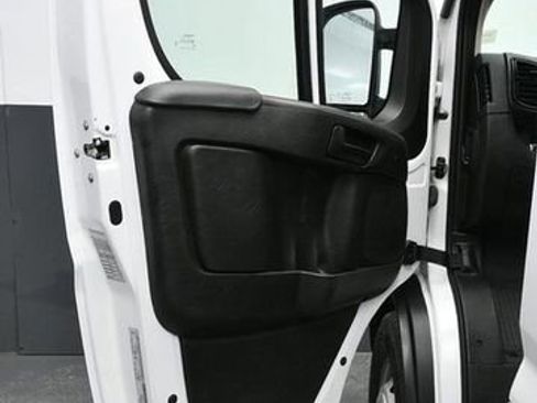 Used 2023 RAM ProMaster 2500 image 13