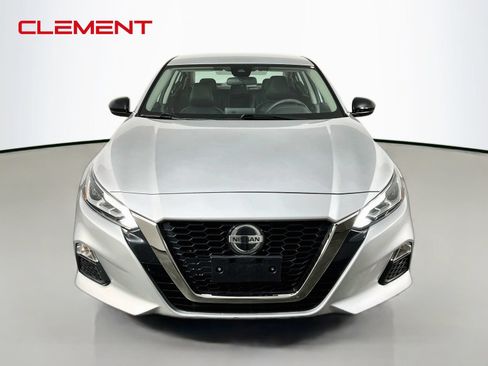 Used 2022 Nissan Altima 2.5 SR FWD image 3