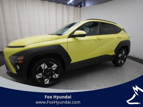 Used 2024 Hyundai Kona SEL AWD/4WD image 1