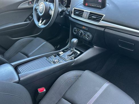 Used 2018 MAZDA MAZDA3 Sport w/ Preferred Equipment Package image 15