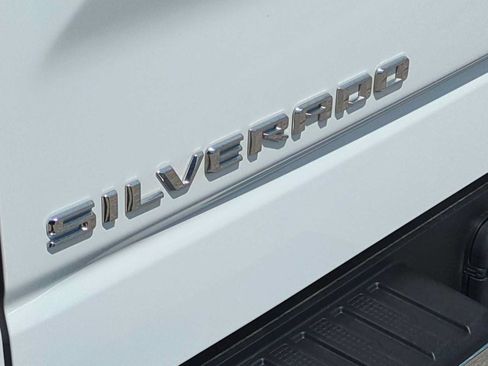 Used 2026 Chevrolet Silverado 1500 LT AWD/4WD image 32