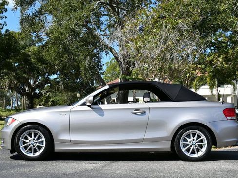 Used 2011 BMW 128i Convertible image 33