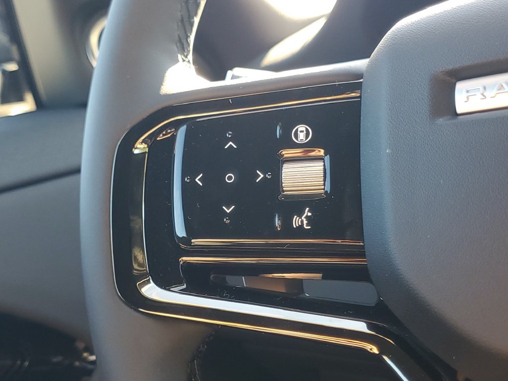 New 2026 Land Rover Range Rover Evoque S AWD/4WD image 17
