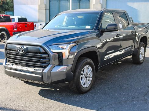 New 2026 Toyota Tundra SR5 image 3