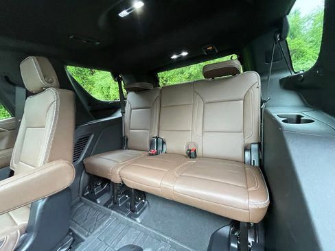 Certified 2024 Chevrolet Tahoe High Country AWD/4WD image 26