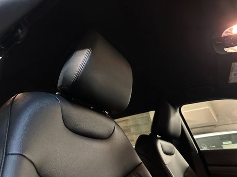 New 2026 Jeep Compass Latitude image 16