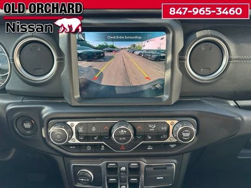 Used 2021 Jeep Gladiator Overland w/ Popular Equipment Package AWD/4WD image 15