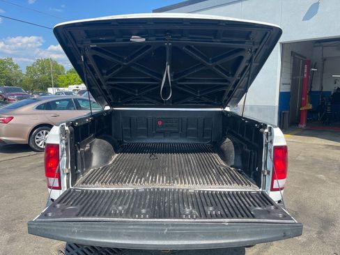 Used 2017 RAM 1500 Big Horn AWD/4WD image 17
