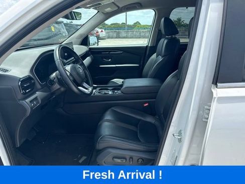 Used 2023 Honda Pilot EX-L image 2
