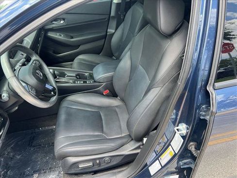 Used 2023 Honda Accord EX-L image 11