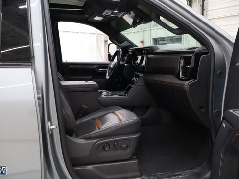 Used 2024 GMC Sierra 2500 AT4 w/ AT4 Premium Plus Package image 30