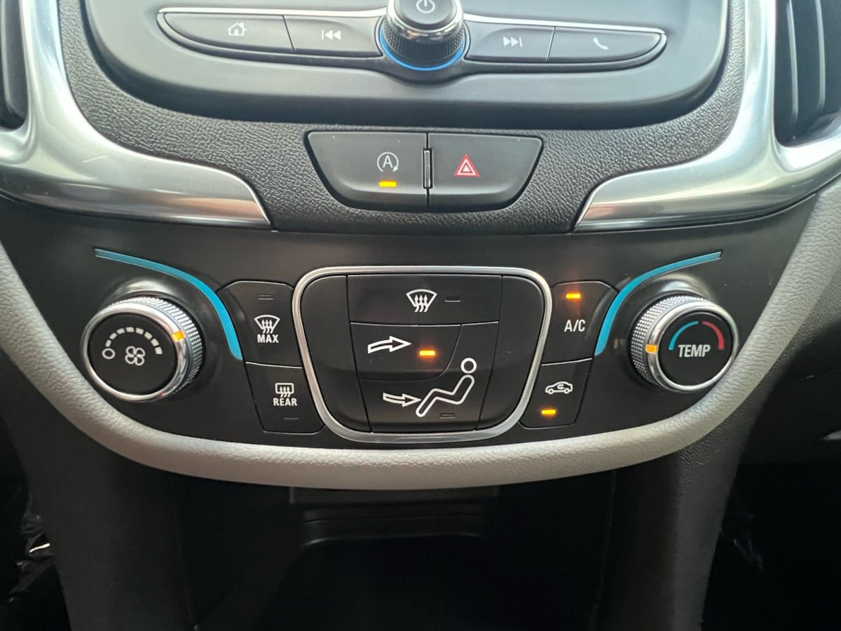 Used 2024 Chevrolet Equinox LS AWD/4WD image 22
