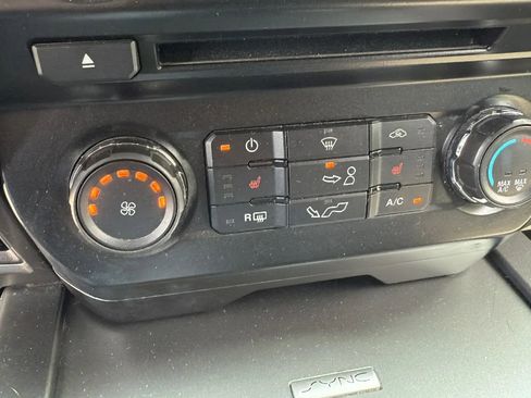Used 2017 Ford F150 XLT w/ Equipment Group 302A Luxury AWD/4WD image 24