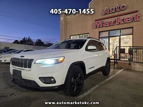 Used 2019 Jeep Cherokee Latitude Plus AWD/4WD image 1
