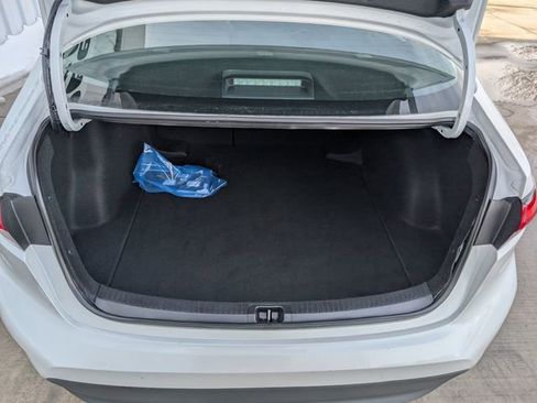 Used 2024 Toyota Corolla LE image 23