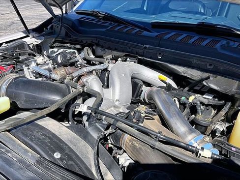 Used 2021 Ford F350 Platinum image 32