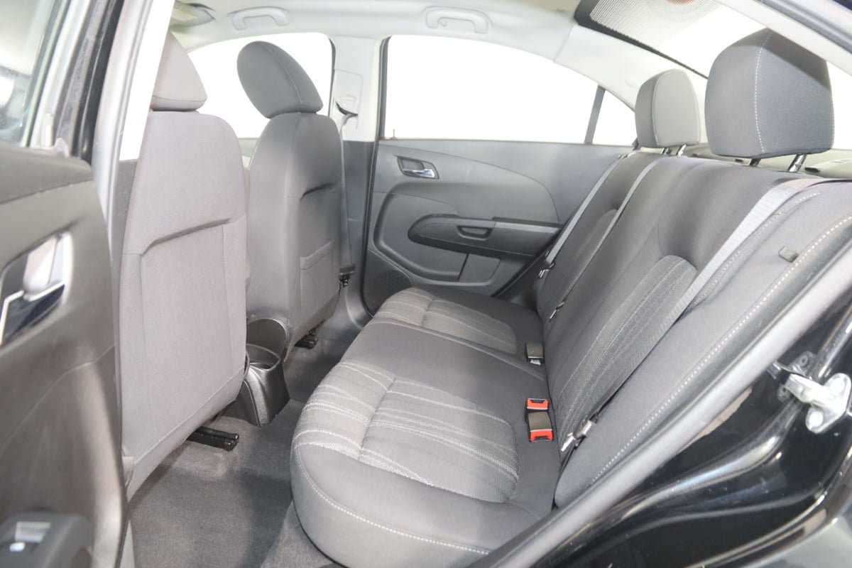 Used 2016 Chevrolet Sonic LT FWD image 35