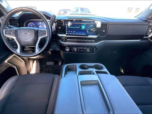 Used 2023 Chevrolet Silverado 1500 RST w/ Z71 Off-Road Package image 7