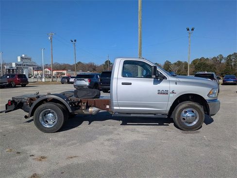 Used 2017 RAM 3500 Tradesman w/ Power & Remote Entry Group image 2