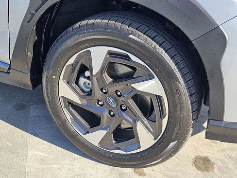 Certified 2025 Subaru Crosstrek 2.5i Limited w/ Crosstrek Mirror Package image 9