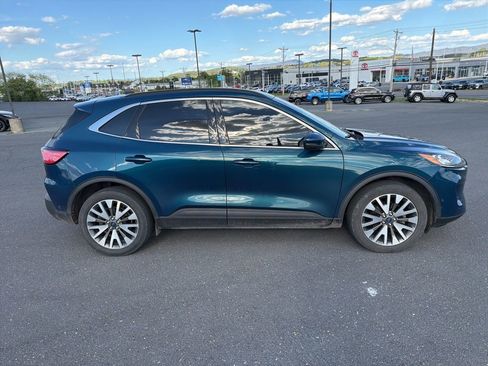 Used 2020 Ford Escape Titanium image 6