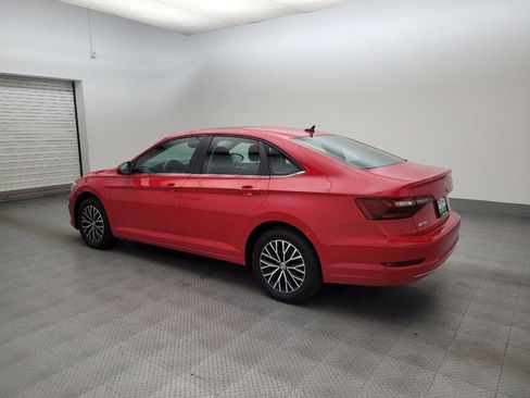 Used 2020 Volkswagen Jetta SE w/ SE Cold Weather Package FWD image 3
