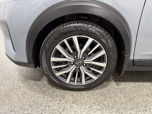 Used 2023 Nissan Kicks SV FWD image 24