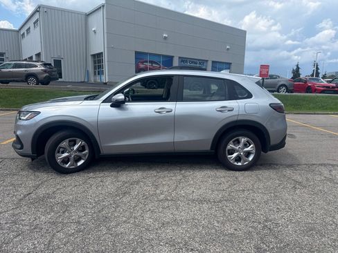 Used 2024 Honda HR-V LX image 2