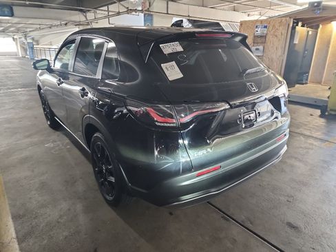 Used 2024 Honda HR-V Sport image 3