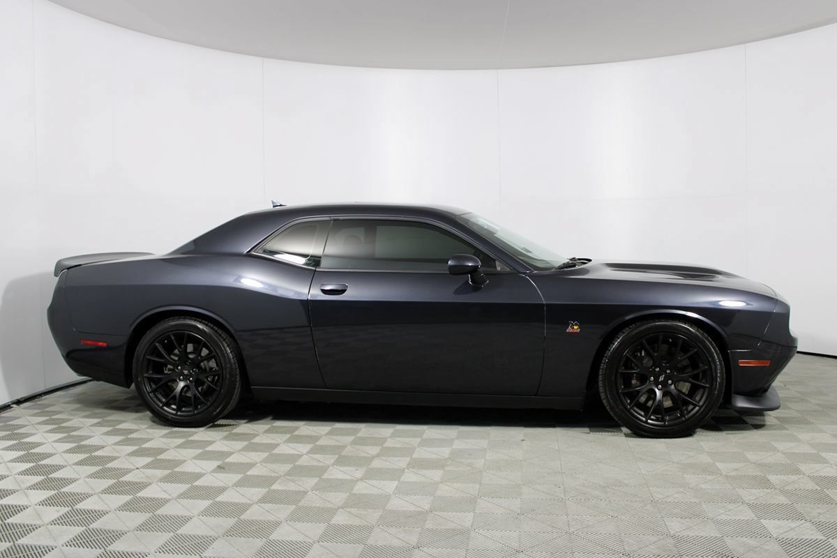 Used 2019 Dodge Challenger R/T Scat Pack w/ Dynamics Package RWD image 28