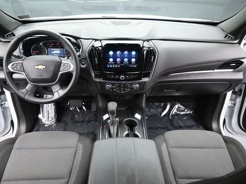 Used 2023 Chevrolet Traverse LT AWD/4WD image 17