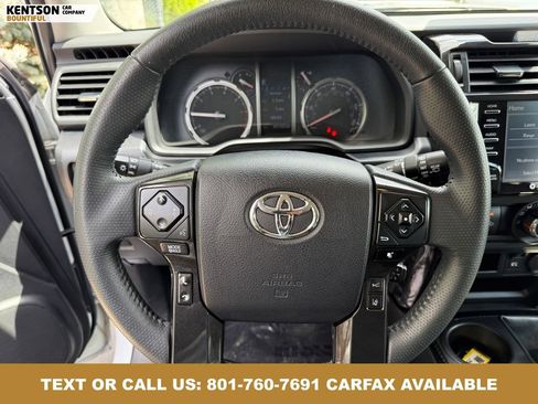 Used 2024 Toyota 4Runner TRD Off-Road AWD/4WD image 17